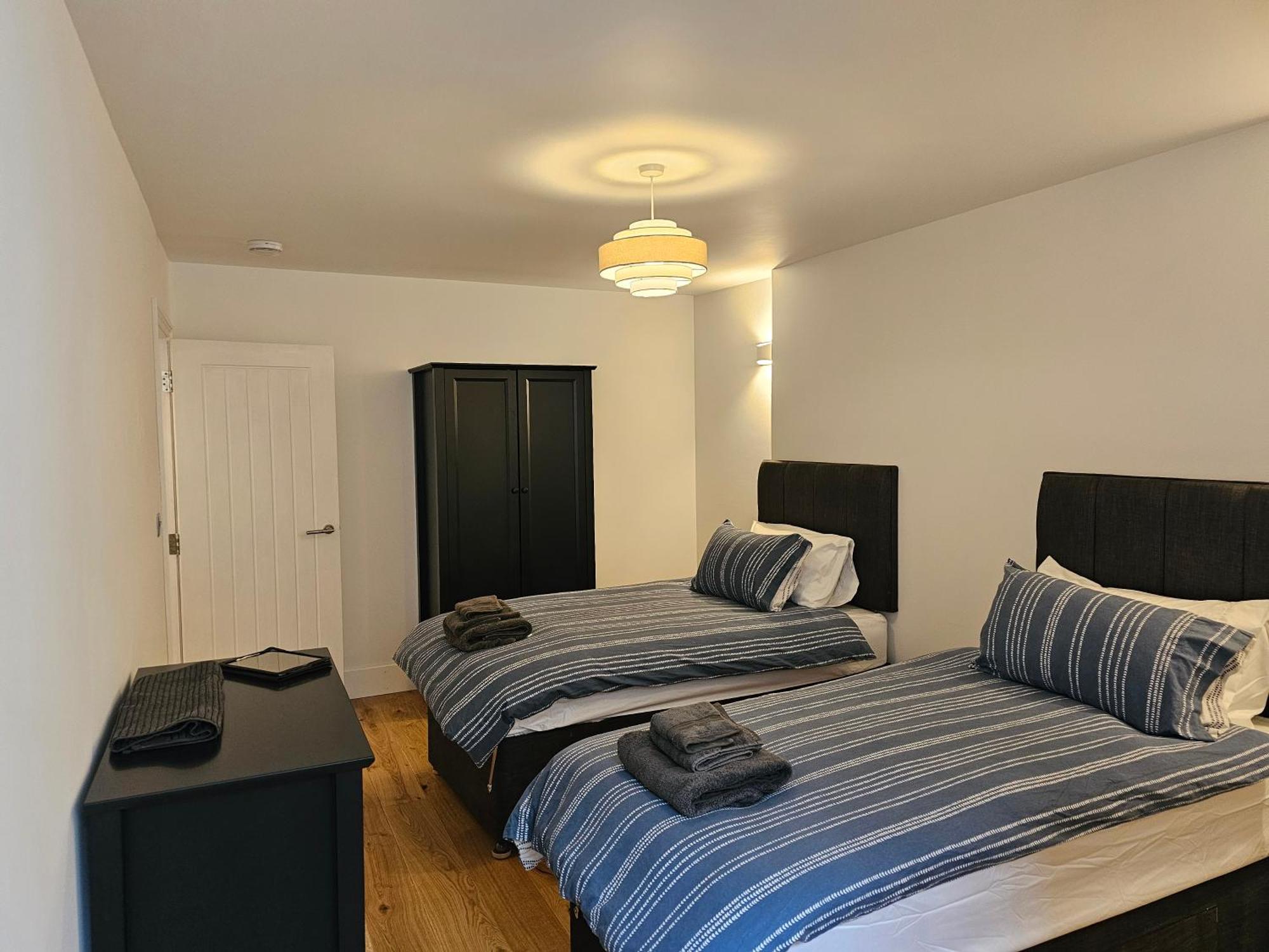 בריסטול Spacious Modern 2-Bed Parking & Wi-Fi & 65"Oled מראה חיצוני תמונה