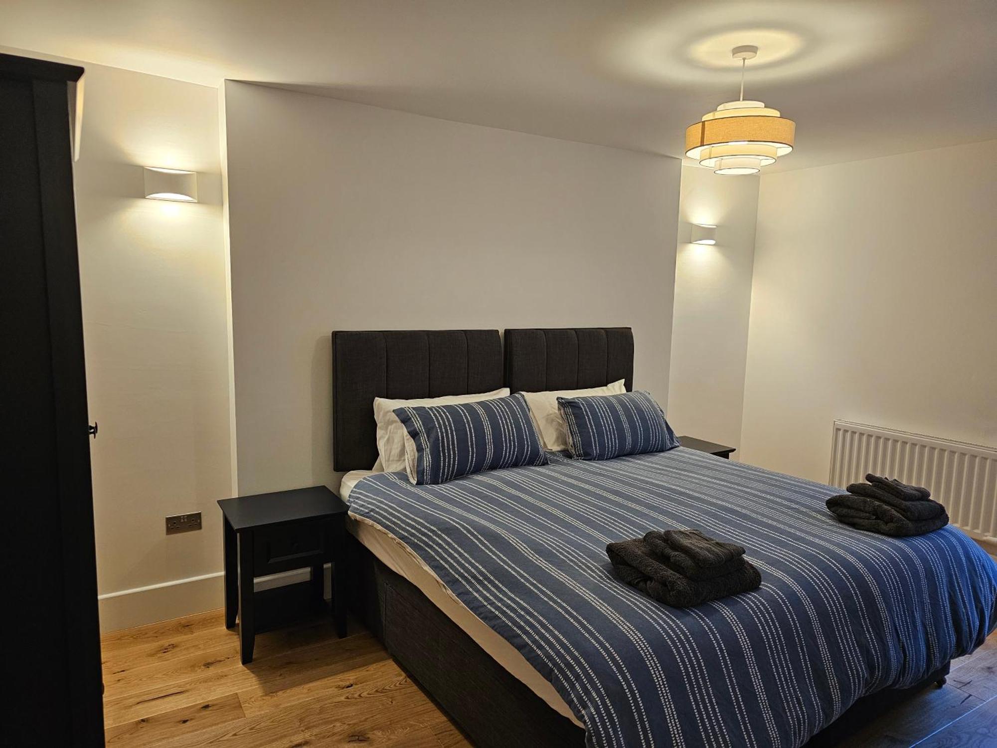 בריסטול Spacious Modern 2-Bed Parking & Wi-Fi & 65"Oled מראה חיצוני תמונה